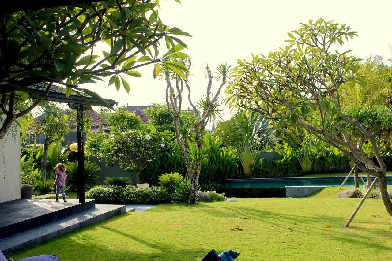 Holiday Beautiful Villa 4 Bedroom Garden View Canggu ภายนอก รูปภาพ